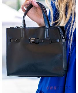 Купить онлайн кожаную женскую черную сумку небольшую с ремешком впереди - арт.6607