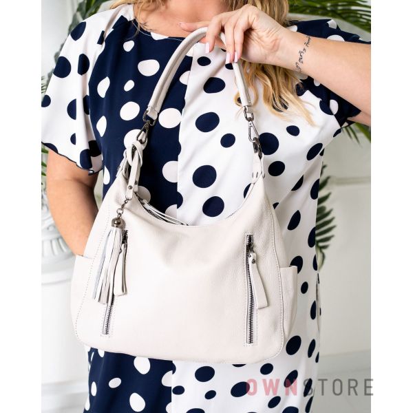 Купить онлайн кожаную женскую бежевую сумку с карманами - арт.8222