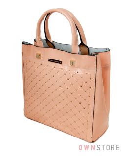 Купить сумку женскую кожаную лакированную в мелких заклепках персиковую от Велина Фаббиано - арт.35566-1