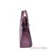 Купить небольшую кожаную женскую сумку цвета фуксии с ремешком впереди в интернет-магазине  в Украине - арт.6607_1